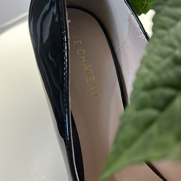 NWT Black Heels by Le Chateu - Picture 2 of 2